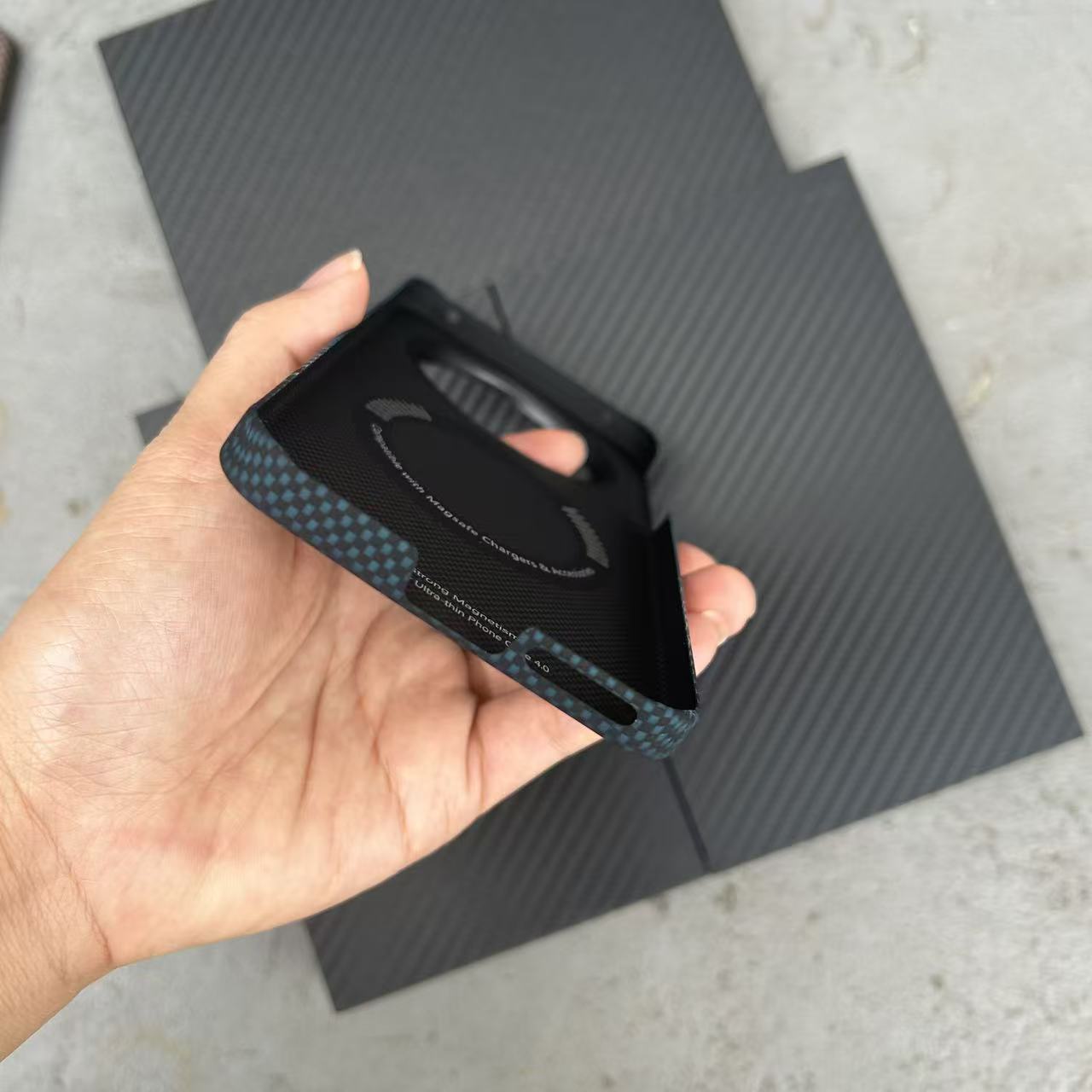 Fibra de carbono ultrafina par - Huawei Mate 60 reseña y precio